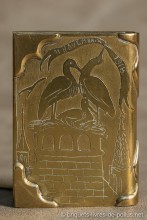 La cigogne figure emblématique de l’Alsace se retrouve sur de nombreux briquets.